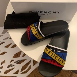 Authentic S’19 Givenchy Slides